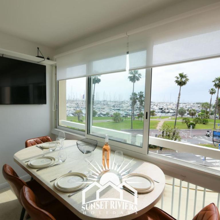 LE PORT VAUBAN Harbor view for 4 by Sunset - Appartement - 2