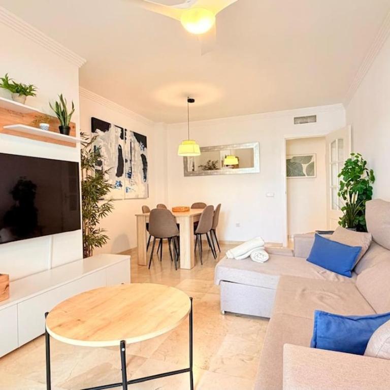Room City Estepona M Méndez Cozy 3BR 2Bath - Apartamento de 3 dormitorios - 14