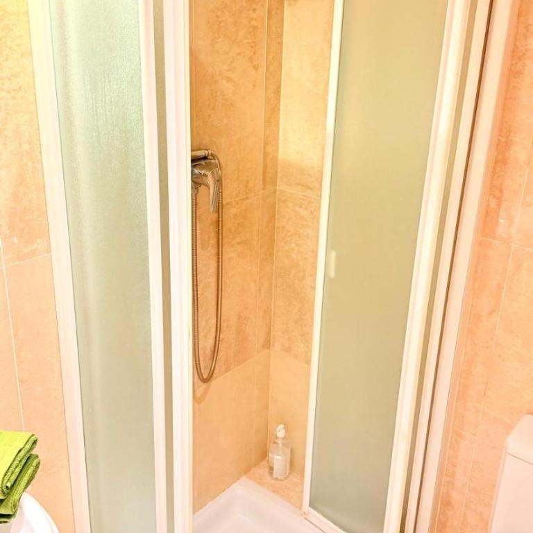 Room City Estepona M Méndez Cozy 3BR 2Bath - Apartamento de 3 dormitorios - 17