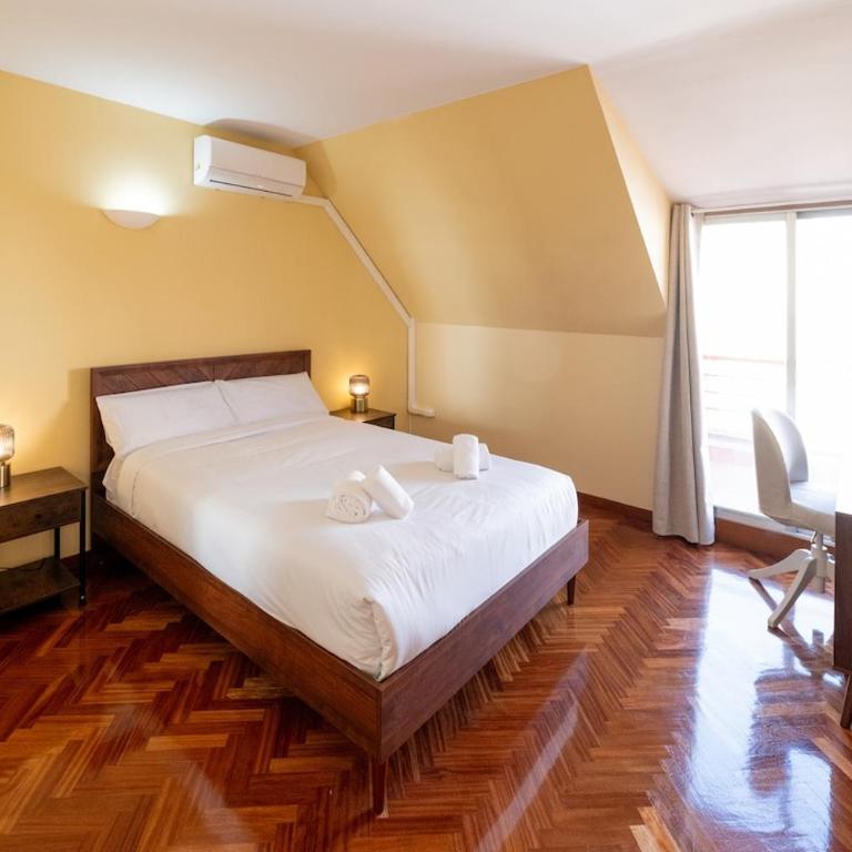 New and renovated penthouse with a terrace in the center 2C - Two-Bedroom Apartment - 10
