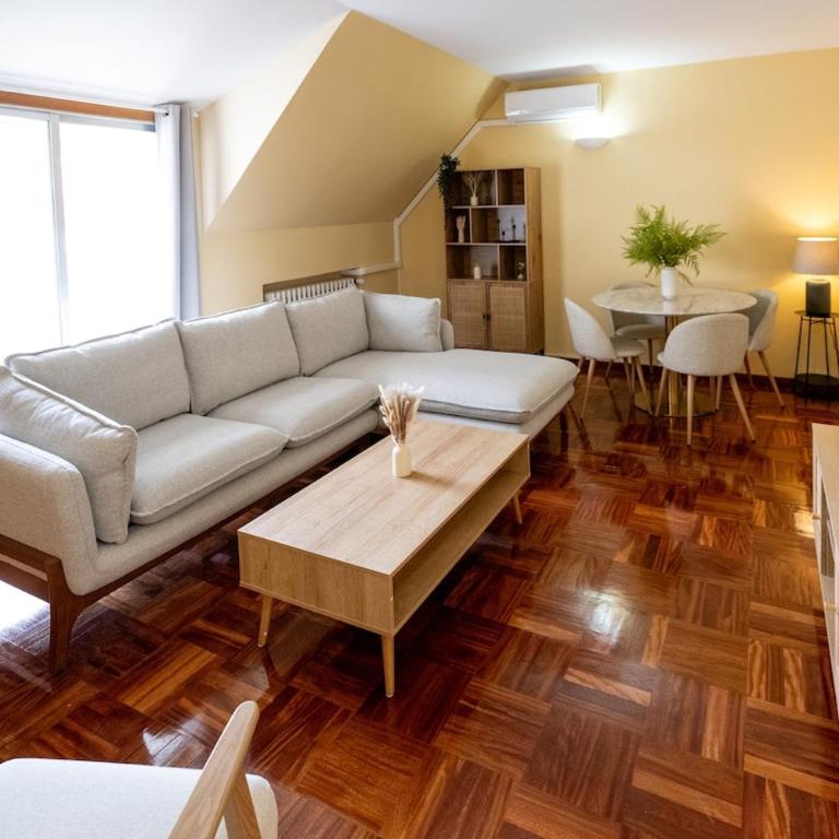 New and renovated penthouse with a terrace in the center 2C - Two-Bedroom Apartment - 18