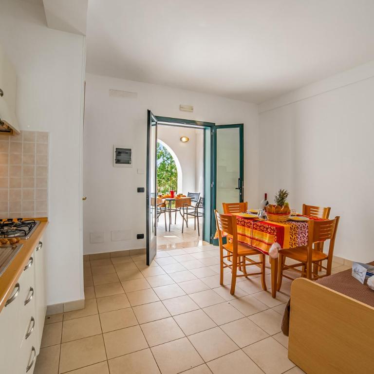 Blumare Resort - One Bedroom Apartment with Garden 6 - 2