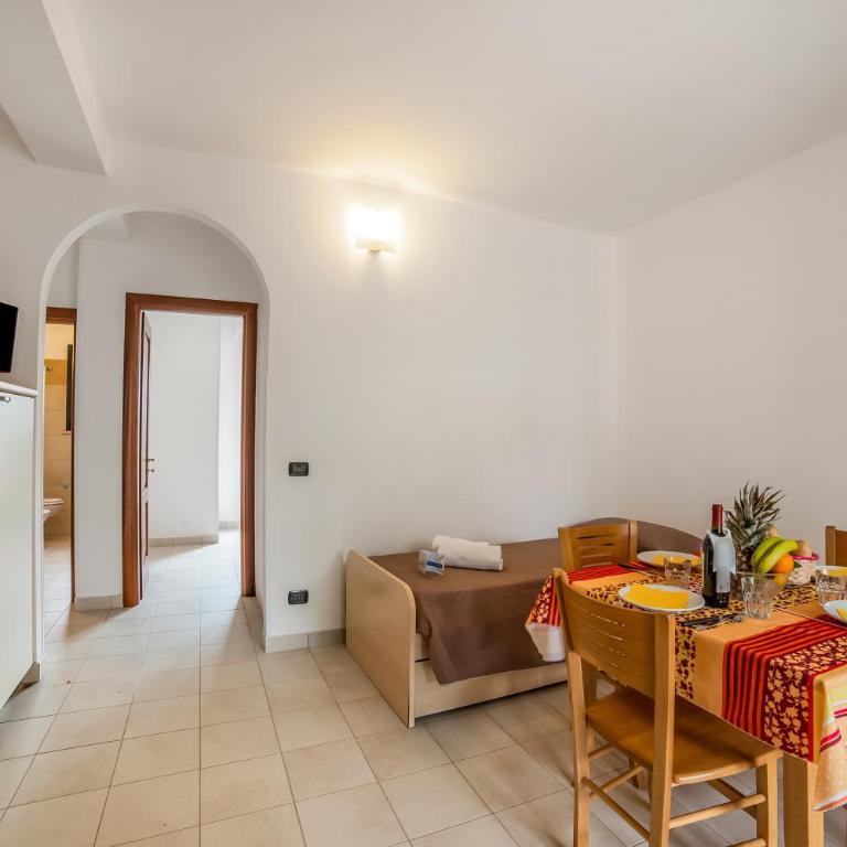 Blumare Resort - One Bedroom Apartment with Garden 5 - 6