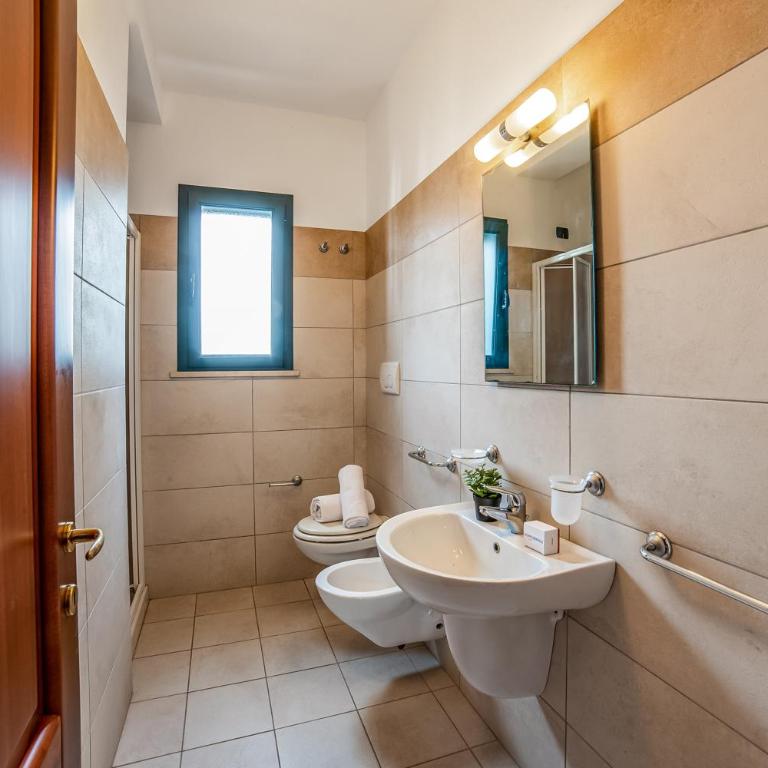 Blumare Resort - One Bedroom Apartment with Garden 6 - 8