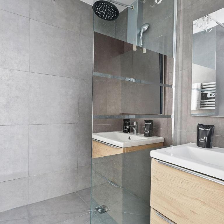 Bluestay 130 - Charmant appartement à Paris 2 - Three-Bedroom Apartment - 18