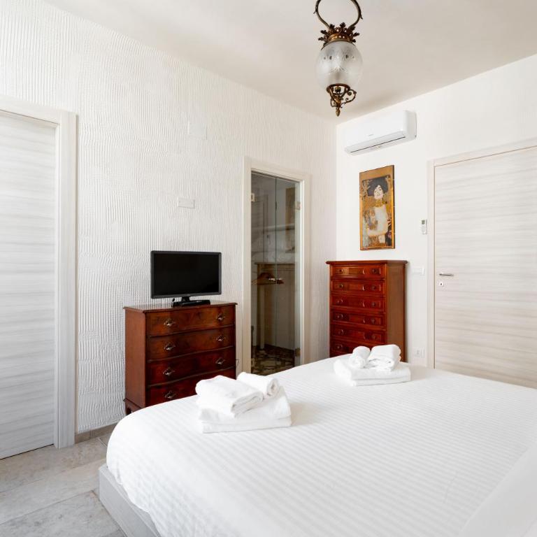 Napulè by MONHOLIDAY - One-Bedroom Apartment - 2