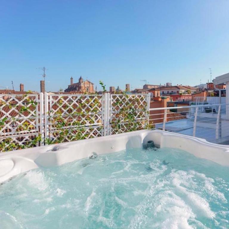 L'attico dell'Edera - Panoramic View with Jacuzzi - Three-Bedroom Apartment - 2