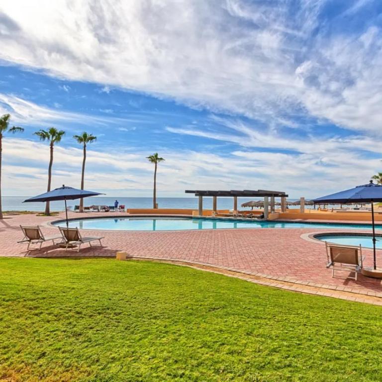 Ground Floor 1BR Beachfront - Steps to Pool - Princesa E104 - BeachBumCondos - Apartamento de 1 dormitorio - 3