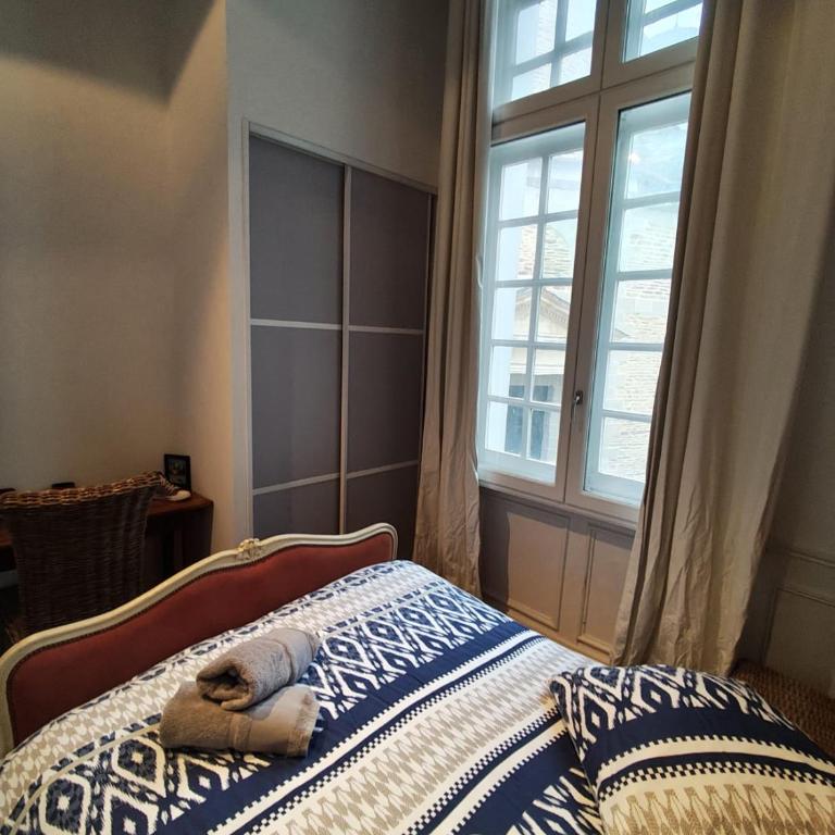 La Suite du Clos Saint Sauveur - 2 Chambres - Centre Historique Cathédrale Saint Pierre - Second Lodge - Two-Bedroom Apartment - 36