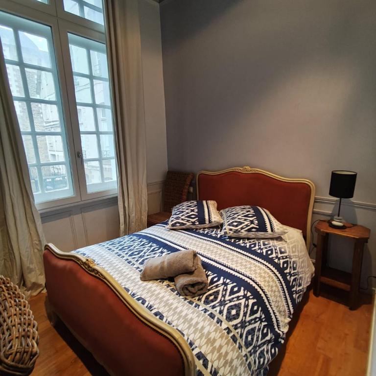 La Suite du Clos Saint Sauveur - 2 Chambres - Centre Historique Cathédrale Saint Pierre - Second Lodge - Two-Bedroom Apartment - 24
