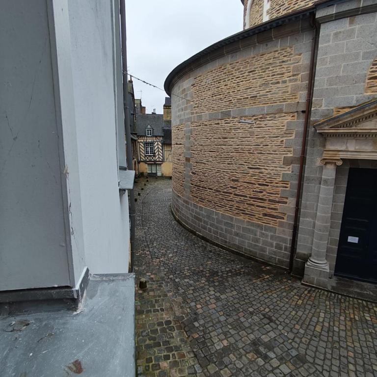 La Suite du Clos Saint Sauveur - 2 Chambres - Centre Historique Cathédrale Saint Pierre - Second Lodge - Two-Bedroom Apartment - 13