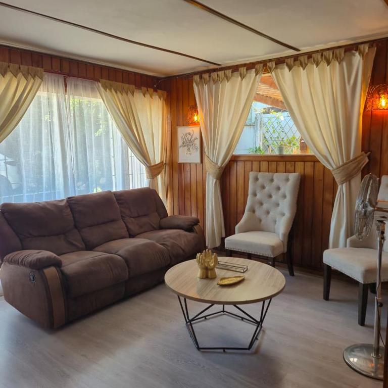 Casa 3D2B a 2 cuadras playa Reñaca Ideal familias - Three-Bedroom House - 12