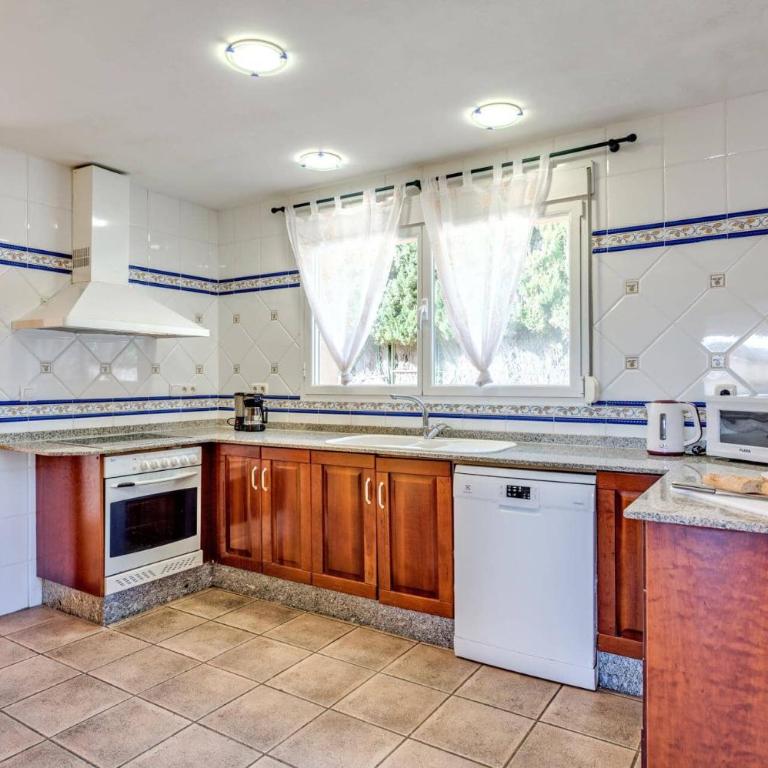 Villa Mar Flores by Villa Plus - Villa - 20