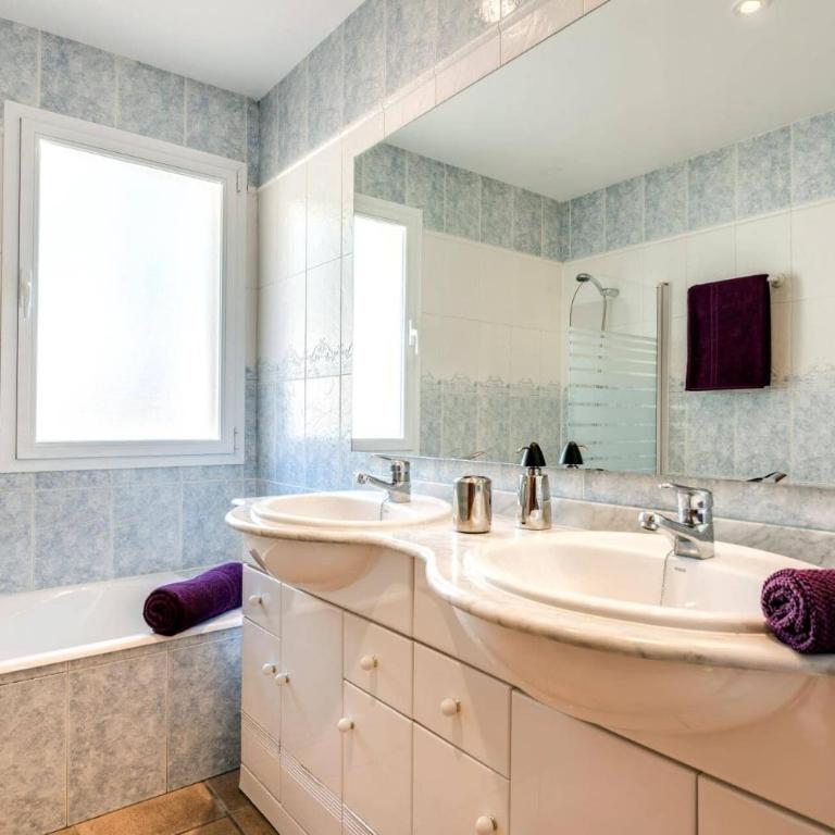 Villa Mar Flores by Villa Plus - Villa - 23
