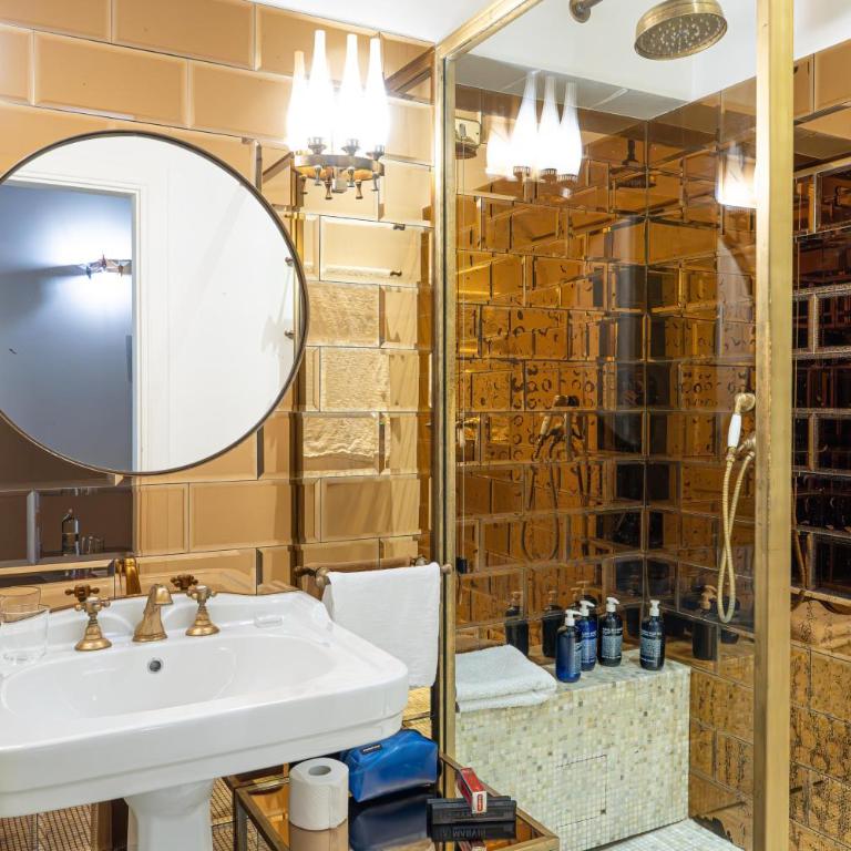 G-Rough, Rome, a Member of Design Hotels - Junior Suite - 5