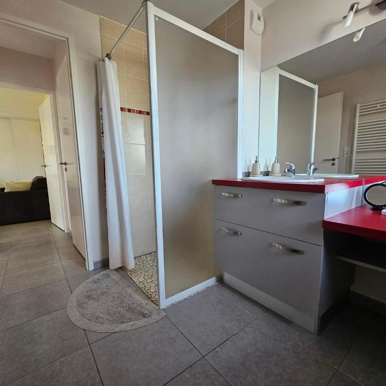 Rooftop climatisé à Andernos les Bains -300 m de la plage - Appartement 1 Chambre - 13