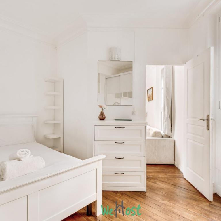 Parisian charm a stone's throw from Montmartre - Apartment - 11