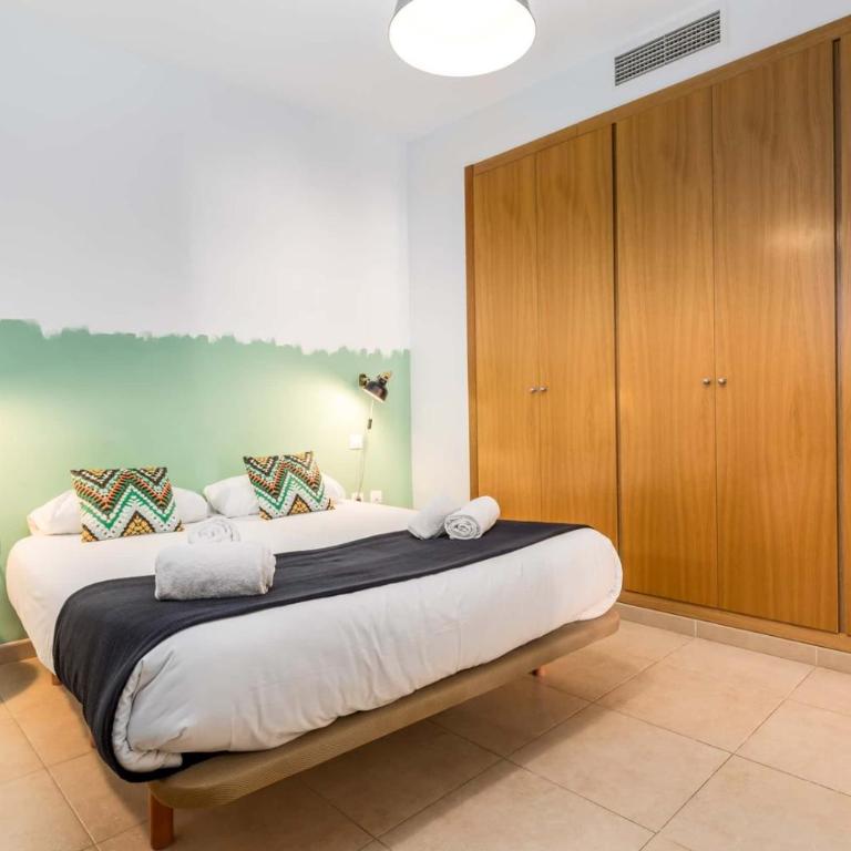 Spacest - Carrer del Poeta Llombart D - Apartment - 2