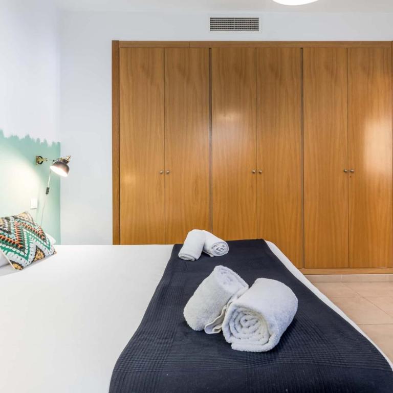 Spacest - Carrer del Poeta Llombart D - Apartment - 10