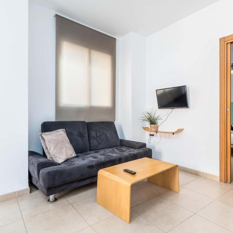 Spacest - Carrer del Poeta Llombart D - Apartment - 12