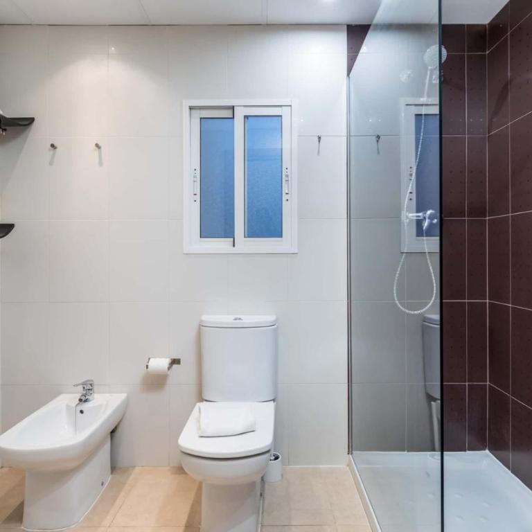Spacest - Carrer del Poeta Llombart D - Apartment - 16