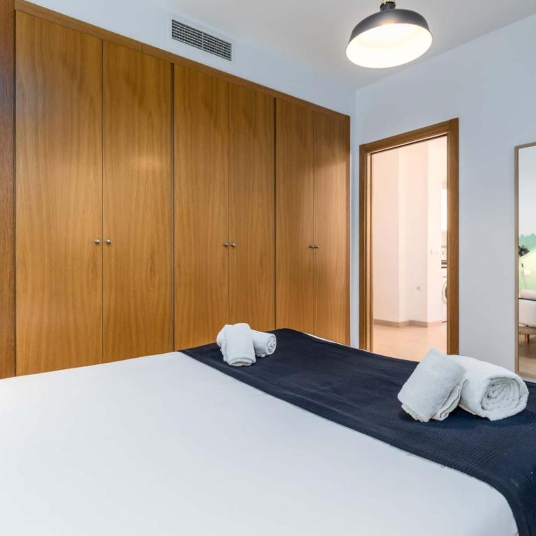 Spacest - Carrer del Poeta Llombart D - Apartment - 24