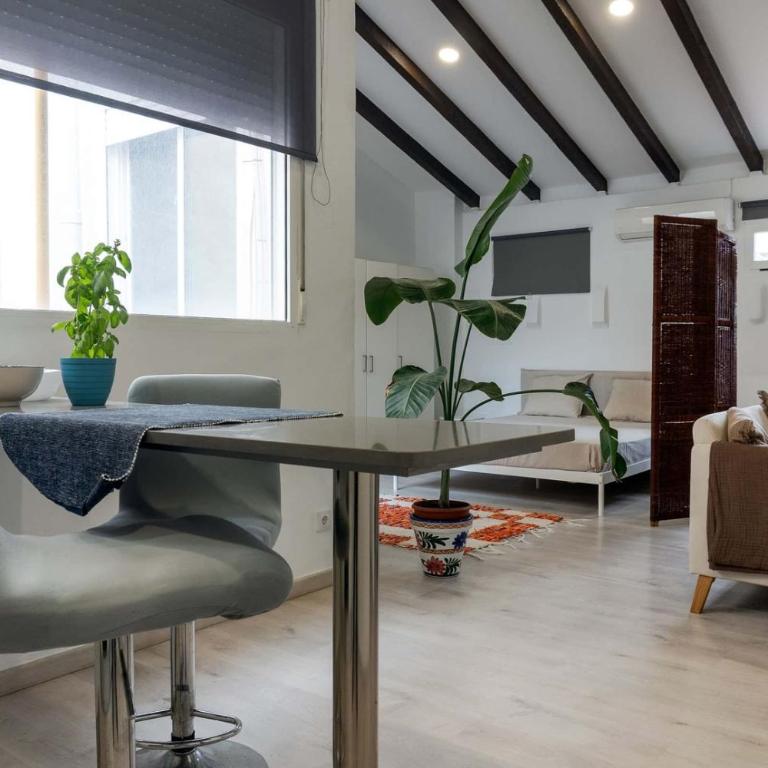 Spacest - Carrer de Martí A - One-Bedroom Apartment with Balcony - 9