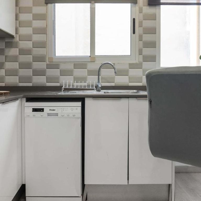 Spacest - Carrer de Martí A - One-Bedroom Apartment with Balcony - 20