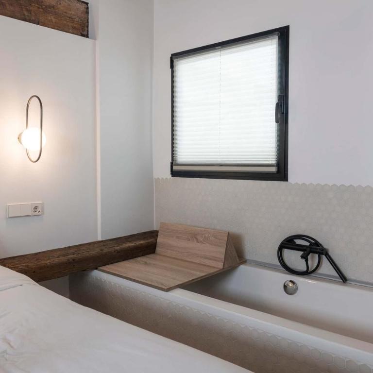 Spacest - Carrer de Martí B - One-Bedroom Apartment with Balcony - 32
