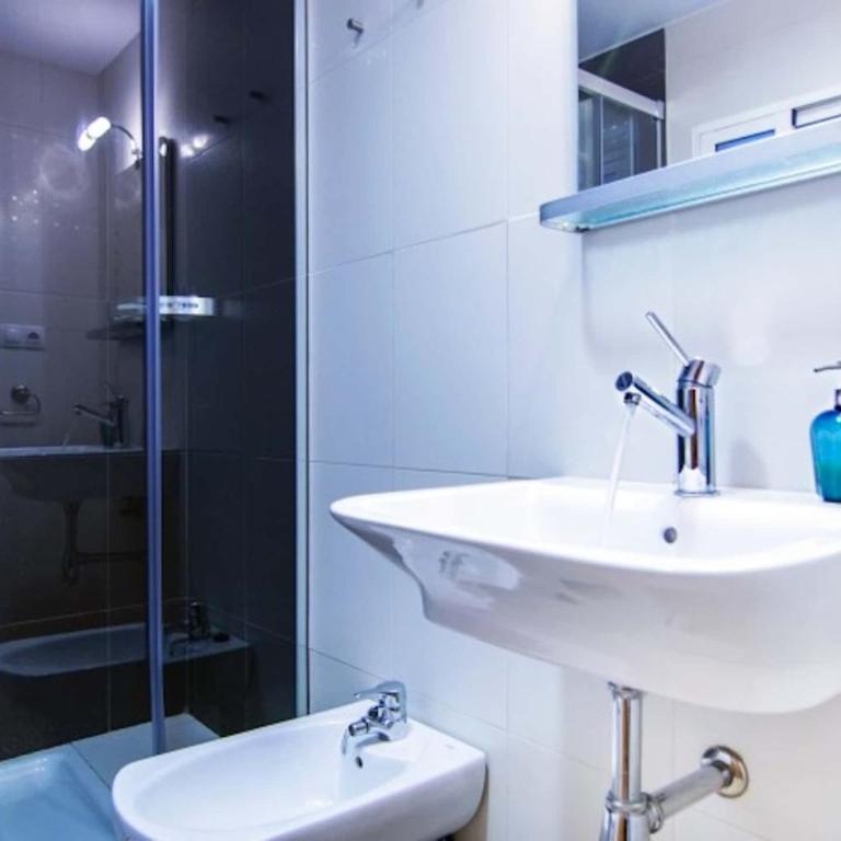 Spacest - Carrer del Poeta Llombart A - One-Bedroom Apartment - 24