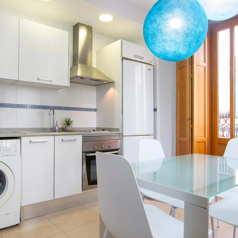 Spacest - Carrer del Poeta Llombart B - Apartment - 22