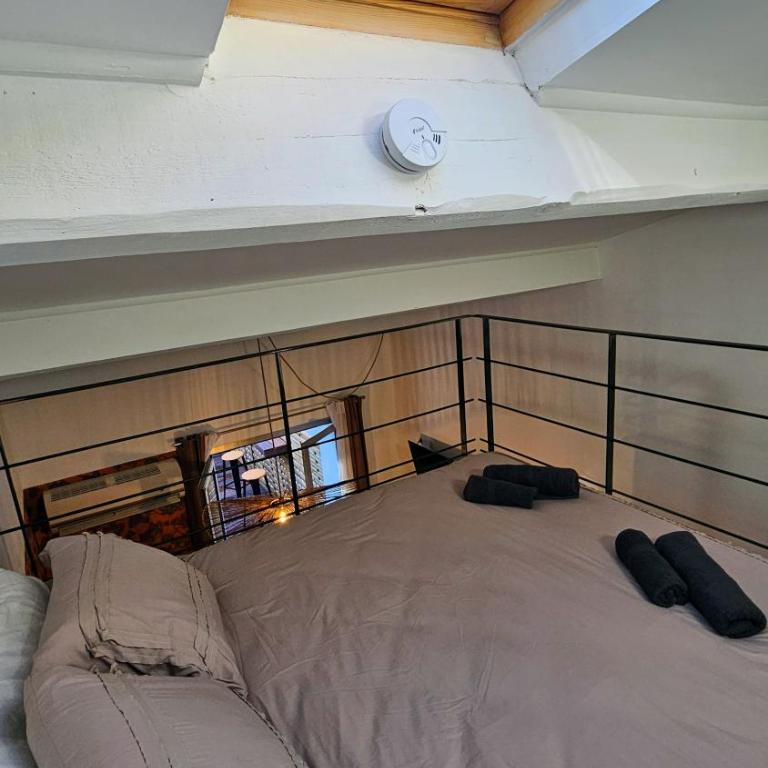 Duplex Aix Sunset Coeur centre historique - Two-Bedroom Apartment - 8