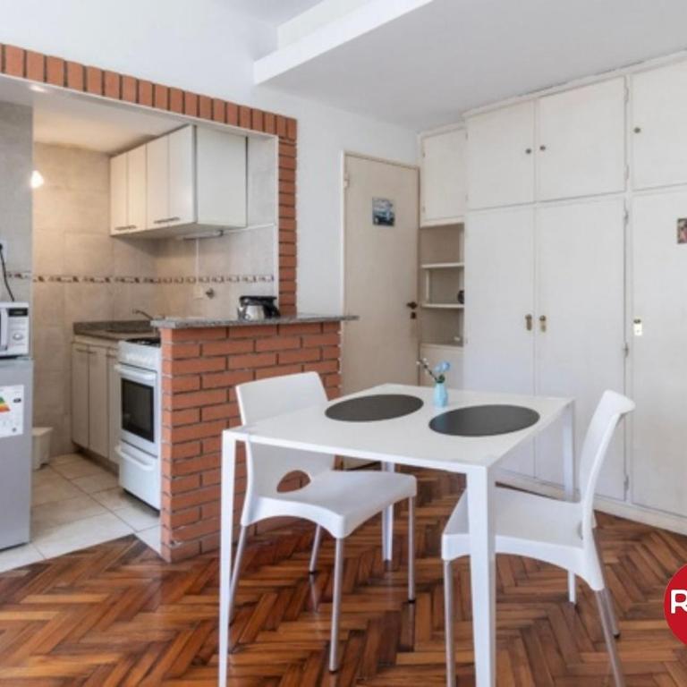 Rent Las Heras - Apartamento con balcón - 2