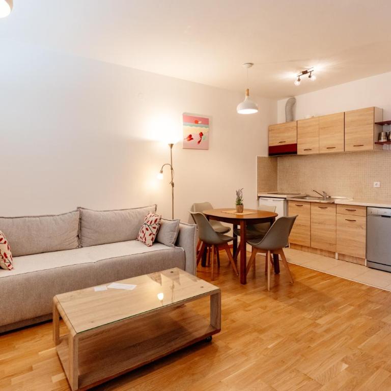 Charming City Center - Apartman - 2
