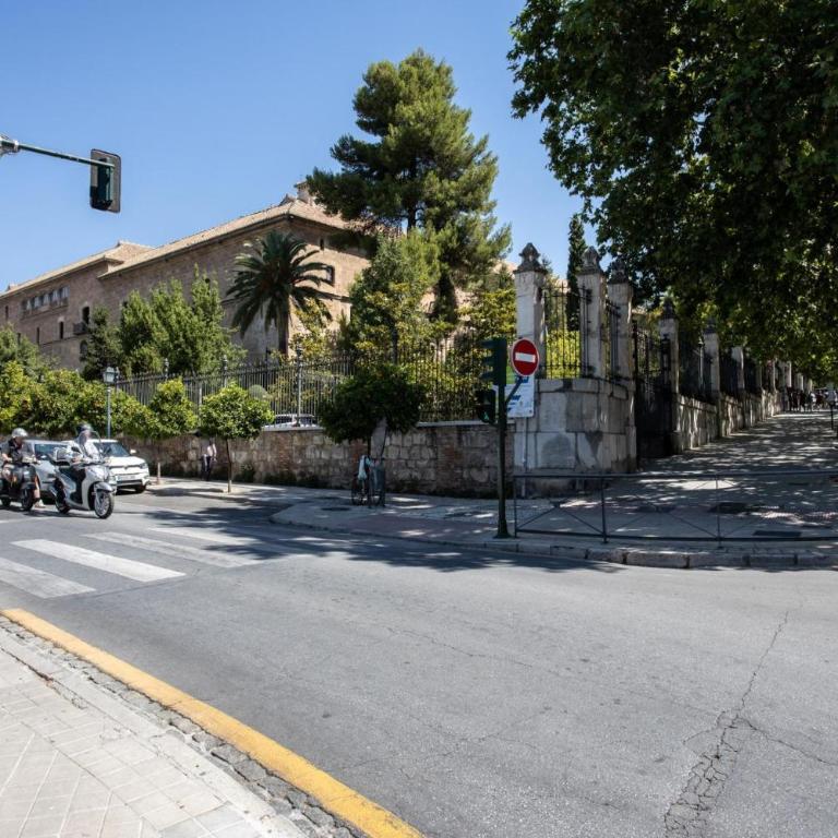 Siesta Real de Cartuja - Three-Bedroom Apartment - 13
