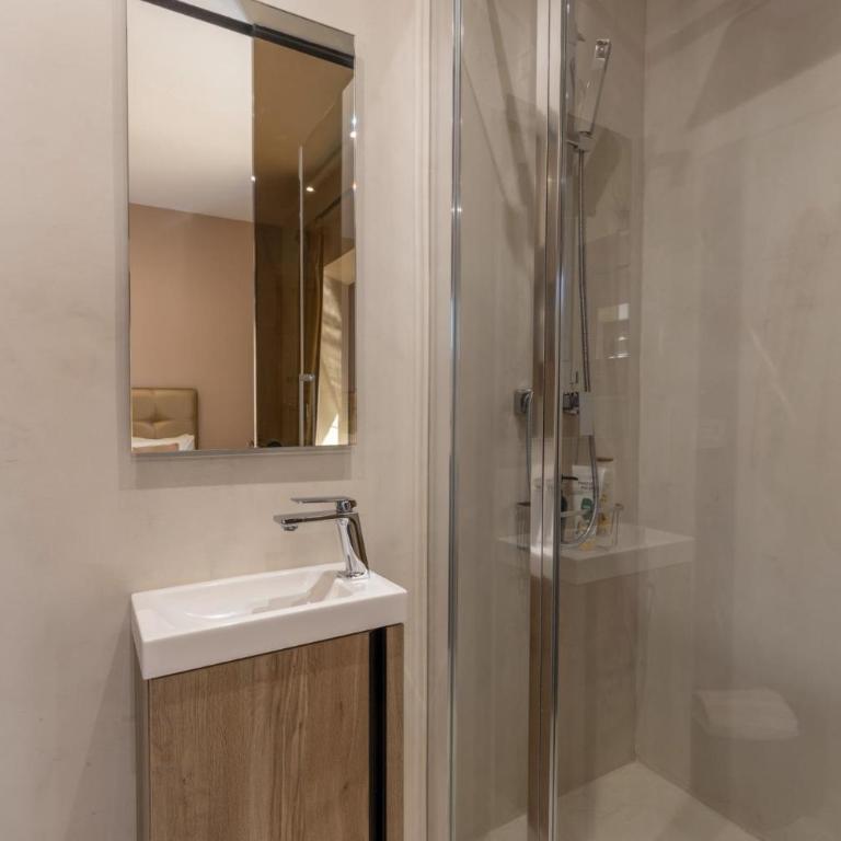 Siesta Real de Cartuja - Three-Bedroom Apartment - 22
