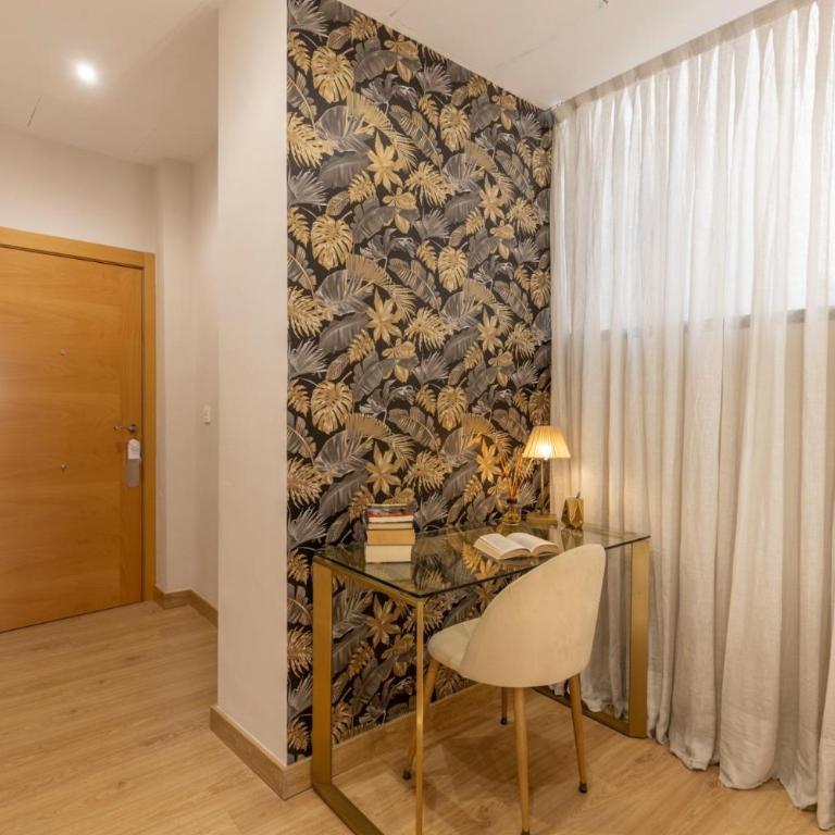 Siesta Real de Cartuja - Three-Bedroom Apartment - 30