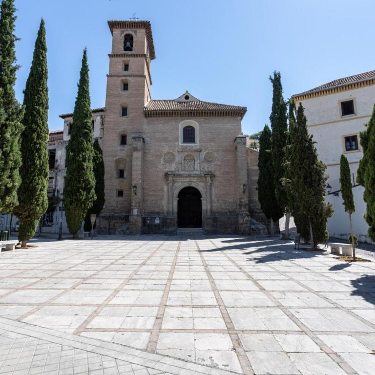 Siesta Real de Cartuja - Three-Bedroom Apartment - 42