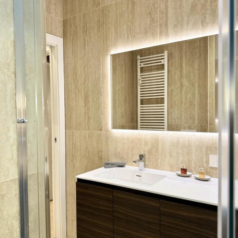 Luxury Suite Central Station - Appartamento con 2 Camere da Letto - 32