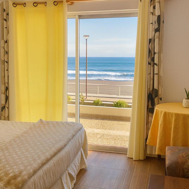 Hosteria Iloca - Superior Triple Room with Sea View - 1