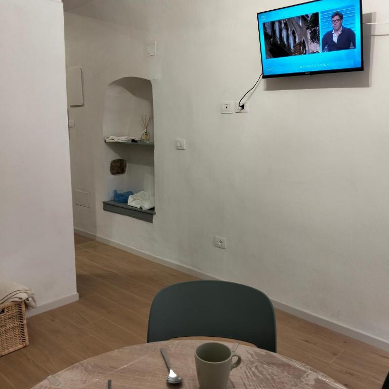 La casetta di Tommy e Vitto in pieno centro a Sanremo bilocale 4 posti letto - Appartamento con 1 Camera da Letto - 26