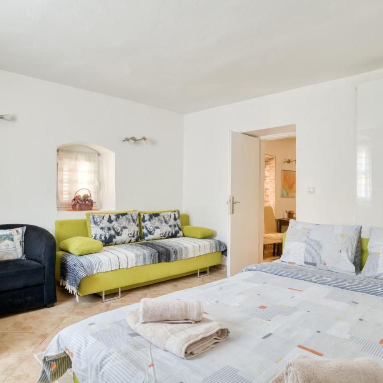 Old Town Boskovic Apartment - One-Bedroom Apartment - 9
