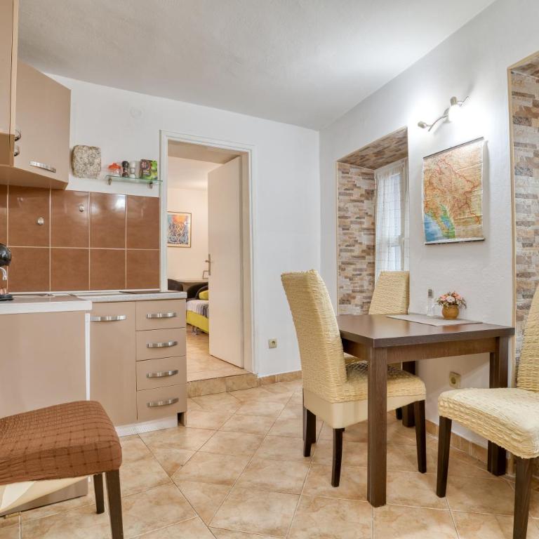 Old Town Boskovic Apartment - One-Bedroom Apartment - 13