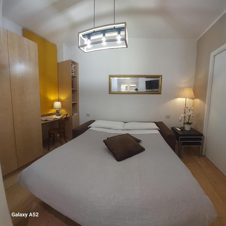 Piazza Navona Beautiful Apartment - One-Bedroom Apartment - 15