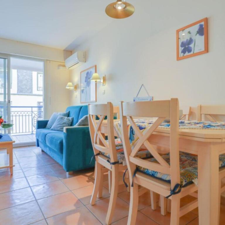 2 pièces plein Centre, Terrasse, Parking - One-Bedroom Apartment with Terrace - 2