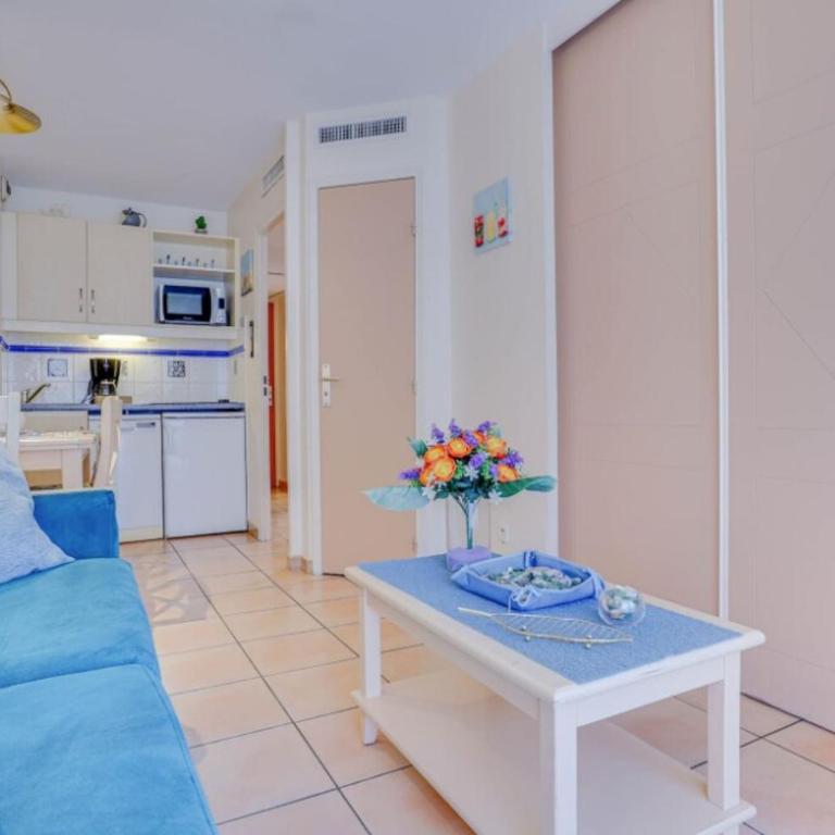 2 pièces plein Centre, Terrasse, Parking - One-Bedroom Apartment with Terrace - 4