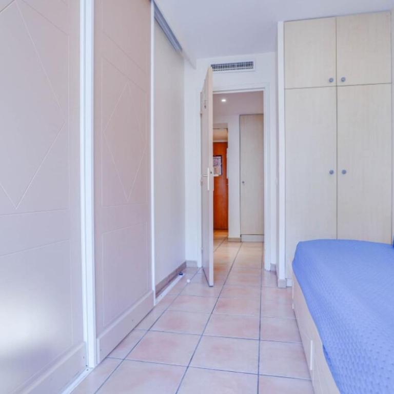 2 pièces plein Centre, Terrasse, Parking - One-Bedroom Apartment with Terrace - 7