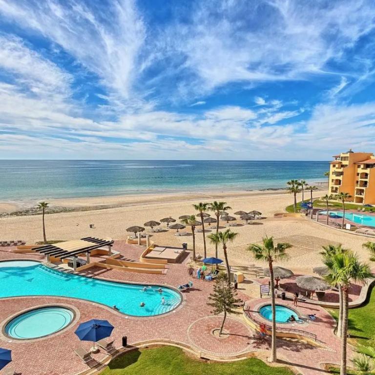Two-Story 2-Bedroom Beachfront Penthouse at Princesa Resort - BeachBumCondos - Apartamento de 2 dormitorios - 2