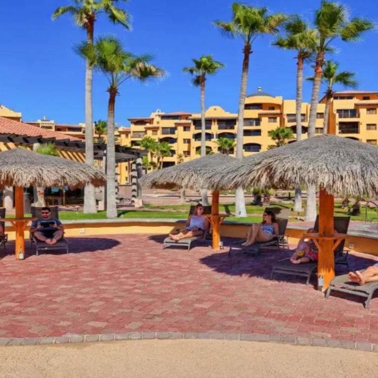 Two-Story 2-Bedroom Beachfront Penthouse at Princesa Resort - BeachBumCondos - Apartamento de 2 dormitorios - 11