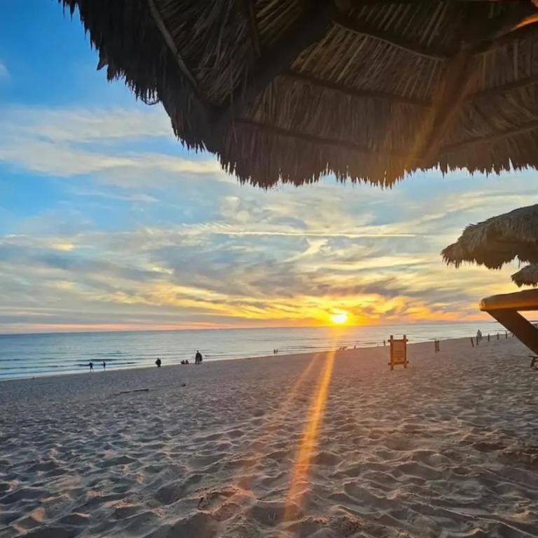 Two-Story 2-Bedroom Beachfront Penthouse at Princesa Resort - BeachBumCondos - Apartamento de 2 dormitorios - 49